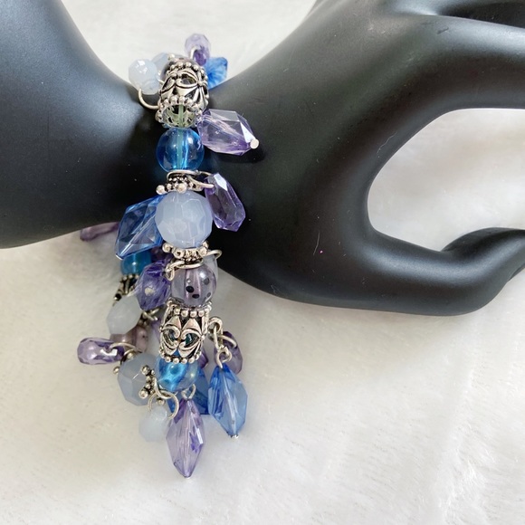 Beaded Blue & Purple Bracelet - Picture 4 of 4